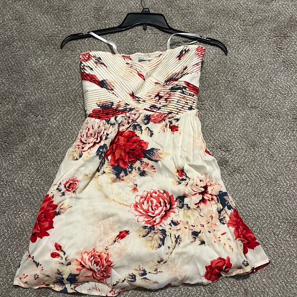 Kimchi Blue Strapless Dress